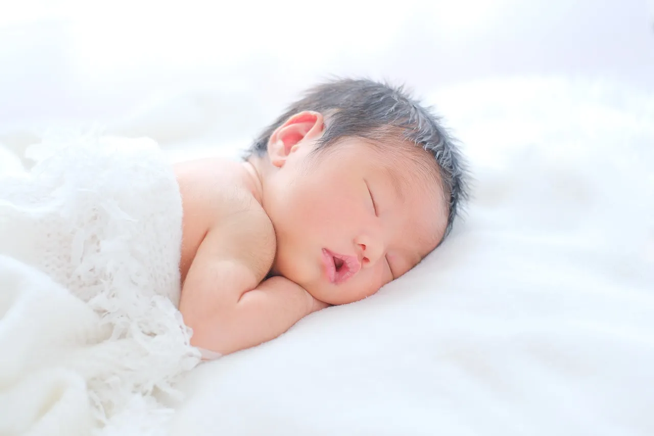 [ニューボーンフォト　世田谷]生後14日目新生児期の家族写真を残しましょう